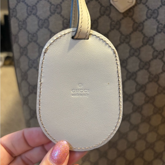 Gucci GG-Logo/Cream Reversible Tote - Picture 2 of 6